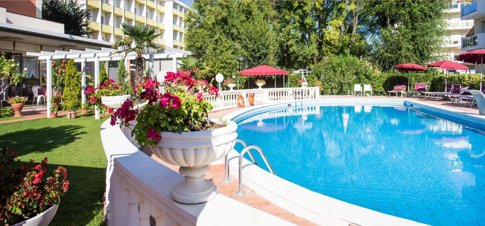 רימיני Hotel Apollo מראה חיצוני תמונה