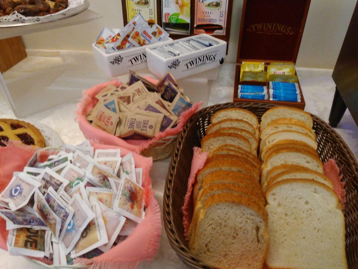 רימיני Hotel Apollo מראה חיצוני תמונה
